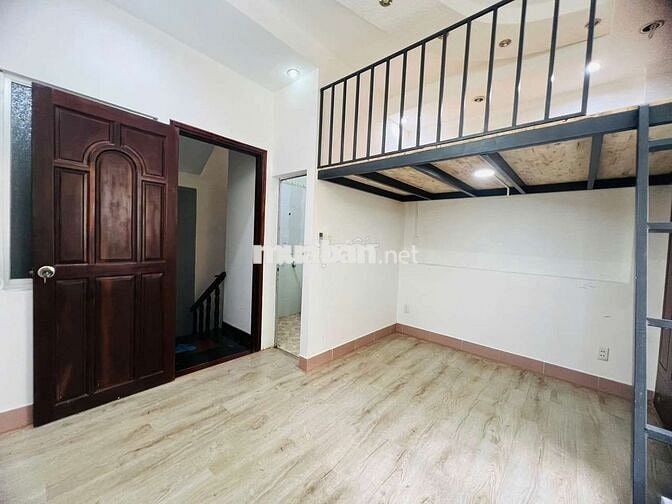 [ Tin Đề Xuất ] TRỐNG SẴN CHDV GÁC_BANCÔNG 35m2 FULL NT Nguyễn Xí BT.