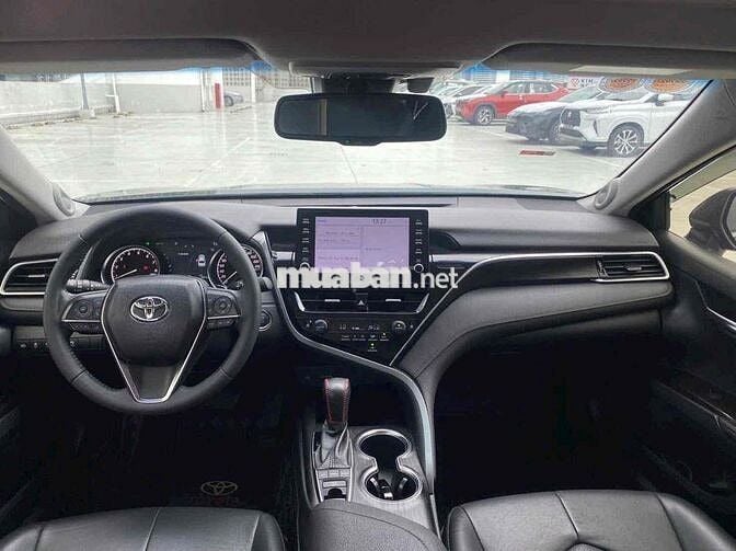Toyota Camry 2022 2.5 Q - 5c tự động HÃNG BH 2027