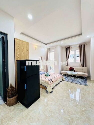 CHO THUÊ 1 PN NGỦ CỰC RỘNG VIEW BAN CÔNG GẦN CẦU ĐỎ, ĐH VĂN LANG