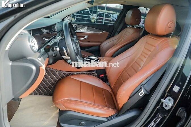 MERCEDES-BENZ E300 AMG 2020-38000km