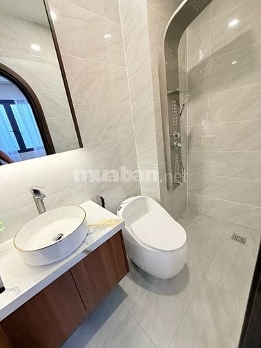 Mặt tiền Nguyễn Trọng Tuyển Phường 8 Phú Nhuận 73m2