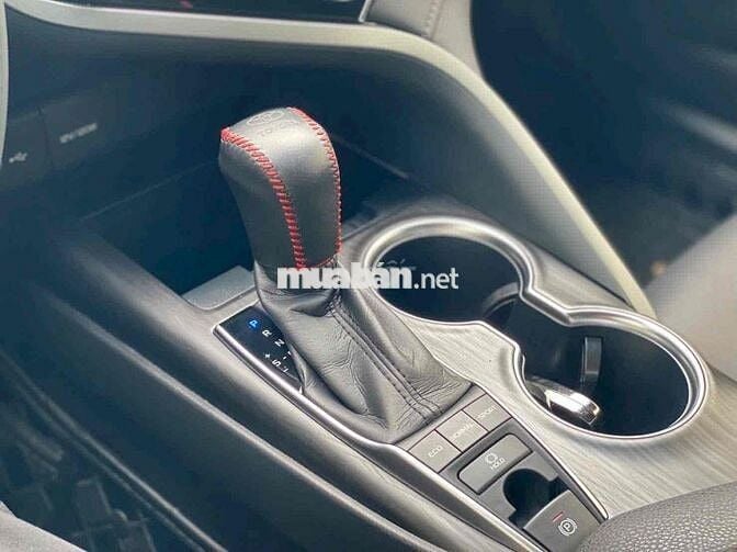 Toyota Camry 2022 2.5 Q - 5c tự động HÃNG BH 2027
