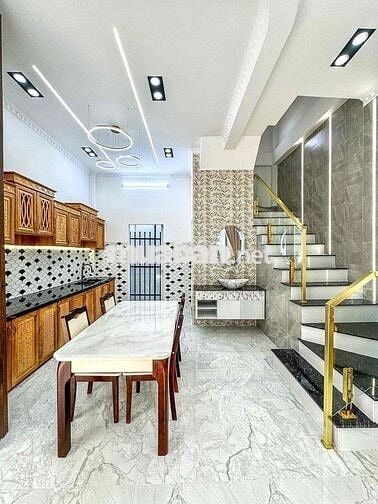 CHO THUÊ NHÀ HẺM NGUYỄN VĂN CỪ