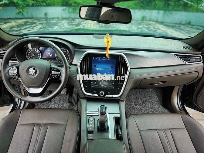 VinFast Lux A2.0 2023 - 30000 km