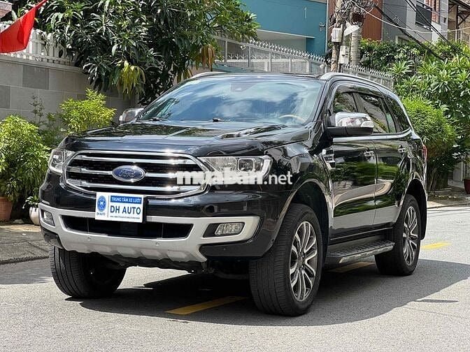 Ford Everest 2.0 4x4 CHẤT XE ĐẸP - NÂNG CẤP GHẾ DA