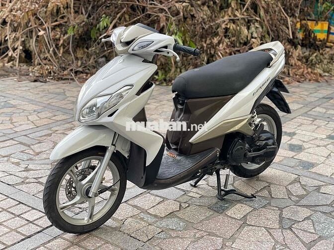 Luvias Fi 2015 trả trc 6tr9 nhận xe k phí hồ sơ