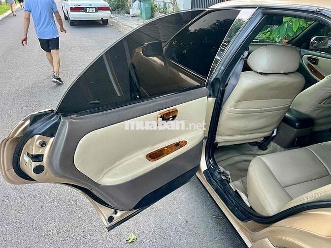 Lexus ES300 AT