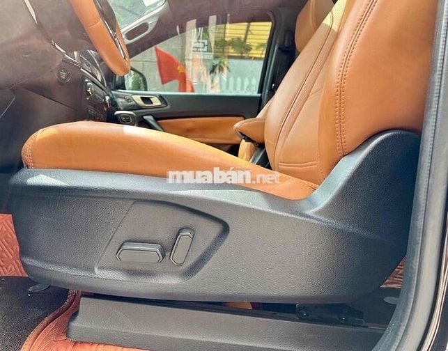 Ford Everest 2.0 4x4 CHẤT XE ĐẸP - NÂNG CẤP GHẾ DA