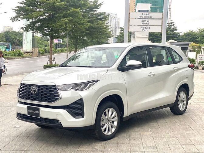 Toyota Innova Cross 2025