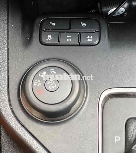 Ford Everest 2.0 4x4 CHẤT XE ĐẸP - NÂNG CẤP GHẾ DA