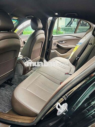VinFast Lux A2.0 2023 - 30000 km
