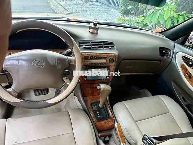 Lexus ES300 AT