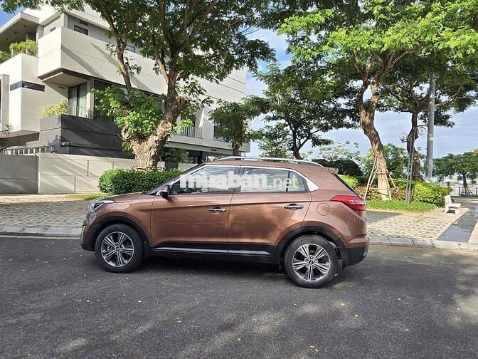 Hyundai Creta 2015 1.6 AT Petrol - 120000 km