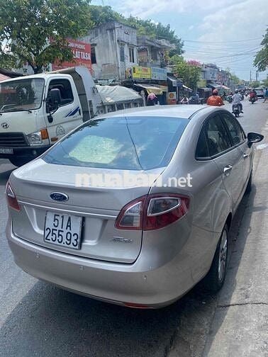 Ford Fiesta 2011 1.4 MT - 110000 km