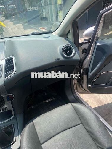 Ford Fiesta 2011 1.4 MT - 110000 km