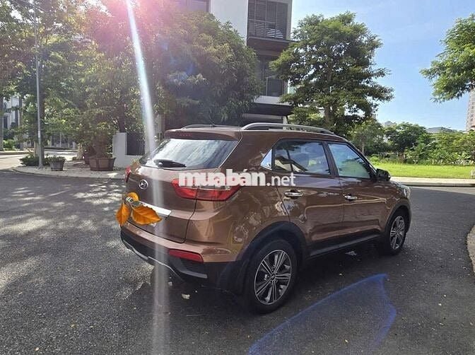 Hyundai Creta 2015 1.6 AT Petrol - 120000 km