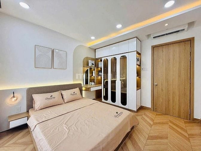 CHO THUÊ NHÀ MẶT TIỀN ĐƯỜNG HOA SỨ PHƯỜNG 7 QUẬN PHÚ NHUẬN
