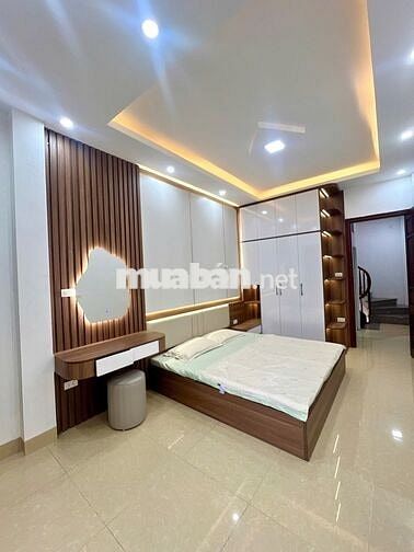 CẦN BÁN NHÀ PHÂN LÔ PHỐ VƯƠNG THỪA VŨ -HOÀNG VĂN THÁI 6T 50M THANG MÁY