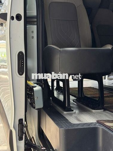 Ford Transit Trend 2025 - Siêu Lướt Xe Cá Nhân