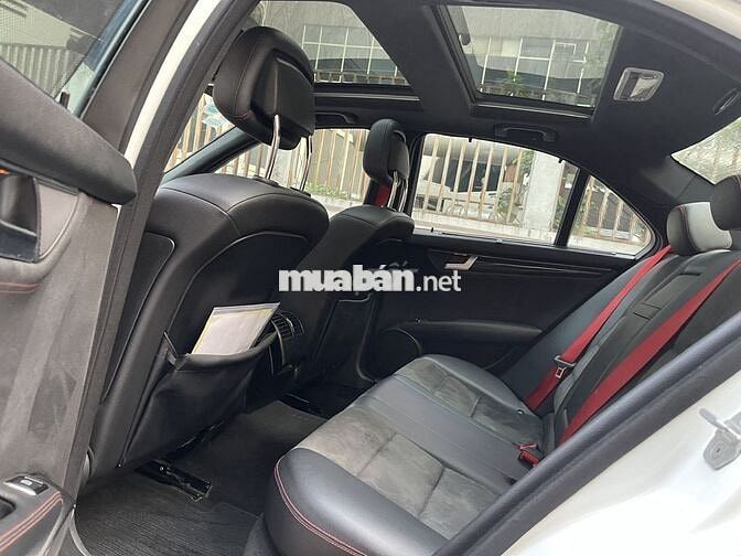 Mercedes C300 AMG Plus Dây đai đỏ , cửa nóc đôi