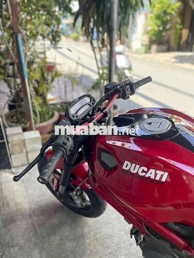 Xe mô tô Ducati Monster 795 Non ABS