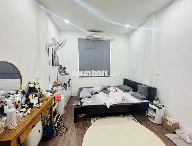 Nhà tôi ở Kim mã cần Bán Gấp , 25m2 4 tầng ngõ thoáng Kinh doanh tốt