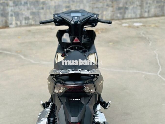 HONDA AIR BLADE 125 FI BẢN ĐEN SẦN KHÓA SMARKEY