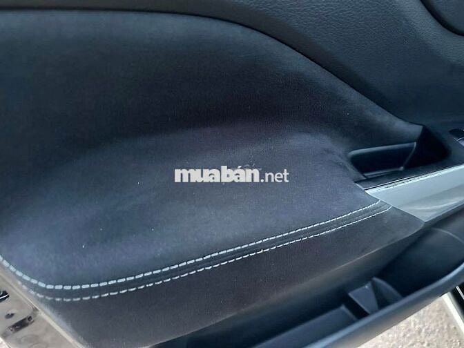 Nissan Navara 2019 EL Premium Z - 70000 km