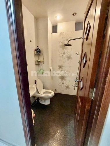 CHo Thuê NHÀ ĐƯỜNG VƯỜN LÀI : 4 x 12 Đúc 3 lầu . 3 PN , 3 WC