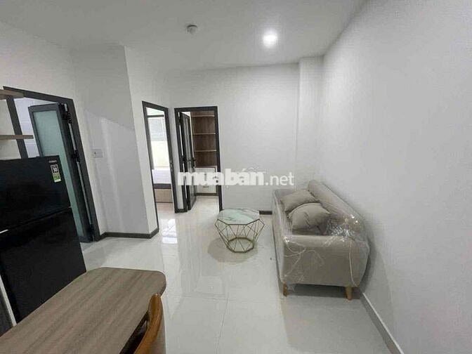 2PN 60m2, 5-6 Người Ở , Sát Q1 , Hutech, UEF, HIU, uef , FTU , GTVT
