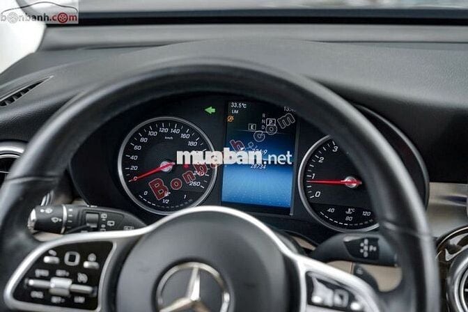 Mercedes Benz GLC 200 2022 - 1 Tỷ 389 Triệu