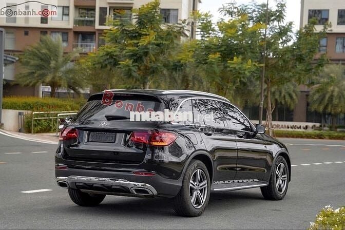 Mercedes Benz GLC 200 2022 - 1 Tỷ 389 Triệu