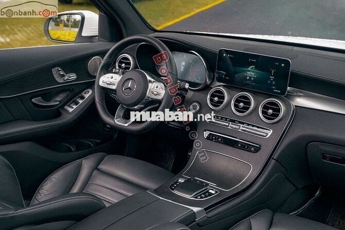Mercedes Benz GLC 300 4Matic 2022 - 1 Tỷ 889 Triệu