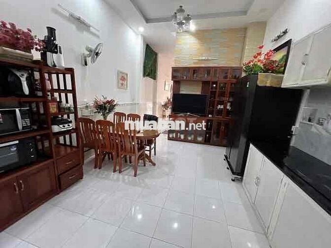 Bán nhà Q7, Huỳnh Tấn Phát, Nguyễn Văn Quỳ, 60m2, 5 tỷ 5, hẻm xe hơi