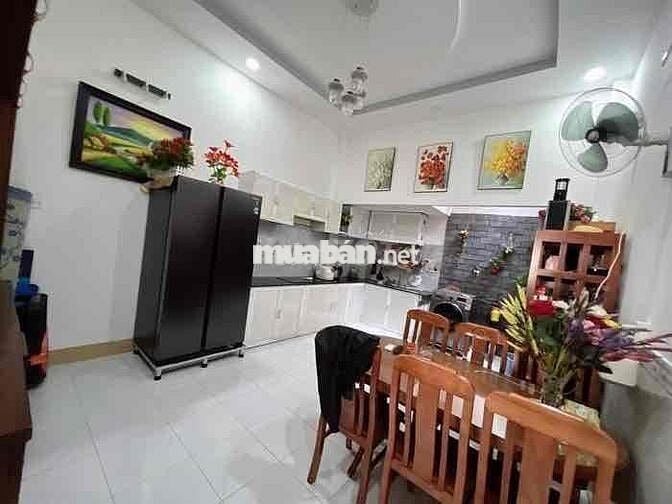 Bán nhà Q7, Huỳnh Tấn Phát, Nguyễn Văn Quỳ, 60m2, 5 tỷ 5, hẻm xe hơi