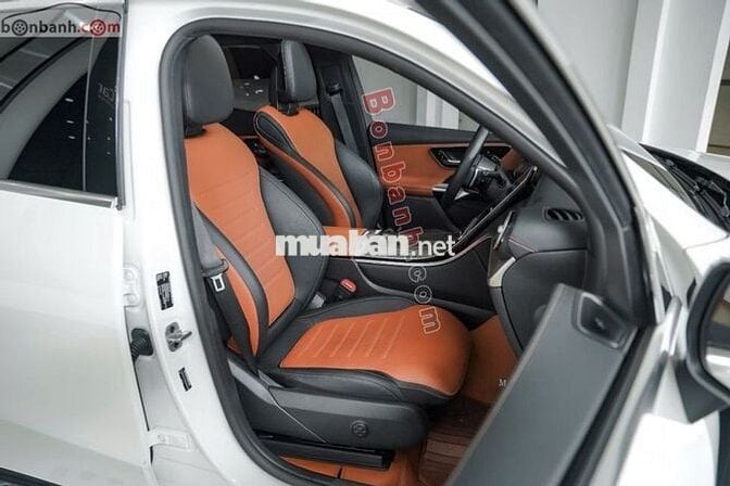 Mercedes Benz GLC 300 4Matic 2024 - 2 Tỷ 539 Triệu