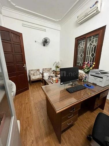 Bán Nhanh siêu phẩm Nguyễn Ngọc Vũ, 61m, 5 tầng, 4,8m MT, Gía 22,1 tỷ 