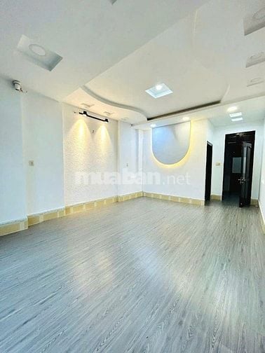 CHO THUÊ CĂN GÓC 2 MẶT TIỀN HẺM XE TẢI – PHAN XÍCH LONG, PHÚ NHUẬN.