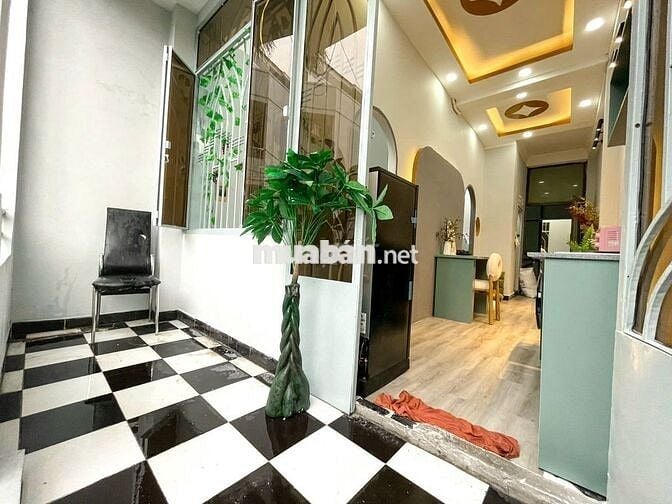 Căn Hộ 2 PN Ban Công Full Nội Thất Tân Bình