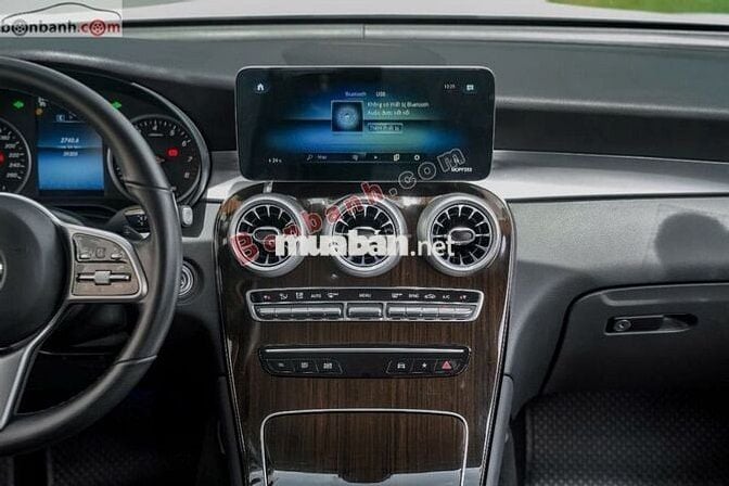 Mercedes Benz GLC 200 2022 - 1 Tỷ 388 Triệu