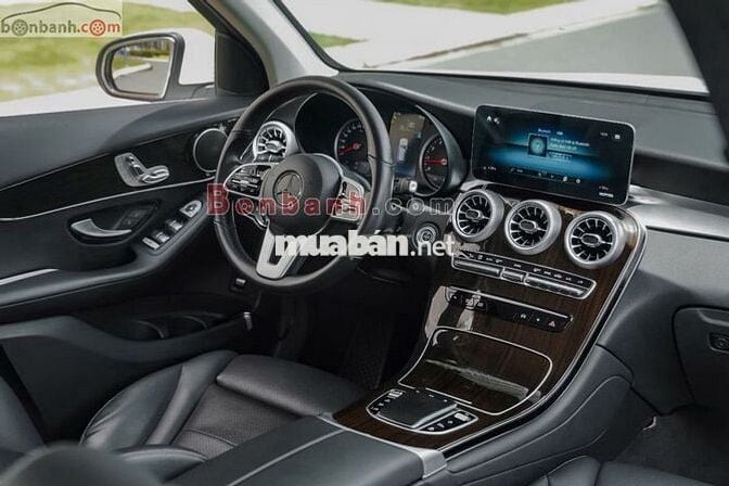 Mercedes Benz GLC 200 2022 - 1 Tỷ 388 Triệu