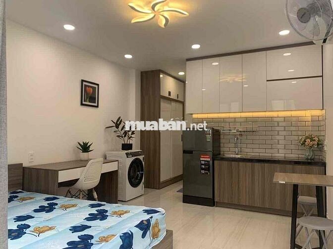 Cho Thuê Căn Studio Ban Công Máy Giặt Riêng Ngay Hồ Hảo Hớn Quận 1