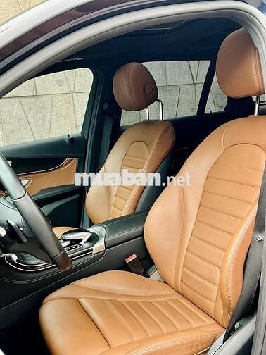 Mercedes-Benz GLC300 4Matic 2017 xanh cavansize