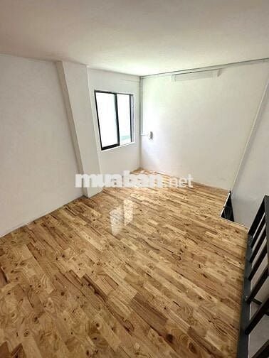 Cho thuê thuê phòng mới như hình, gác cao, 2 cửa sổ rất thoáng