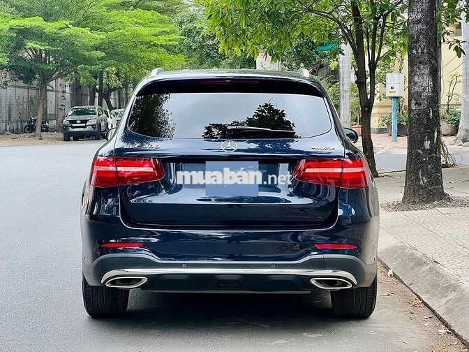 Mercedes-Benz GLC300 4Matic 2017 xanh cavansize