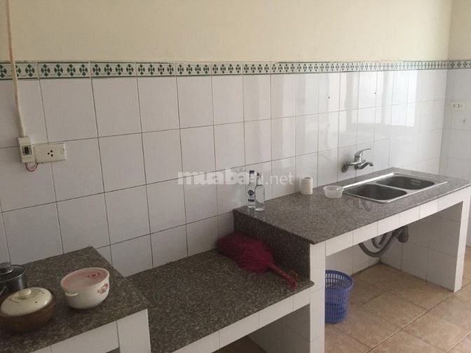 Cho thuê căn hộ 126m2 3 phòng ngủ tại Tòa nhà HH2, phố Dương Đình Nghệ