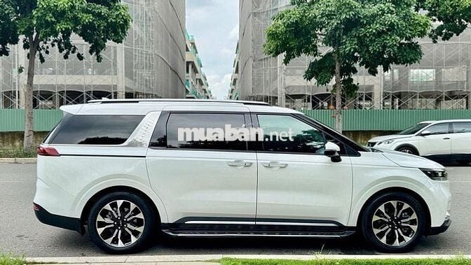 Kia Carnival 2022 Signature 2.2D - 50000 km