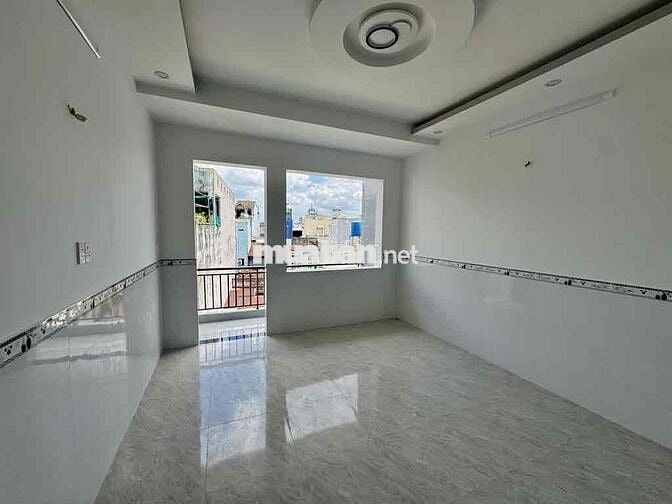 🏡NHÀ MỚI 3 TẦNG–GÂN TRẦN THỦ ĐỘ, NGUYỄN SƠN-64M2(4x15)4PN-HẺM 5M THÔNG