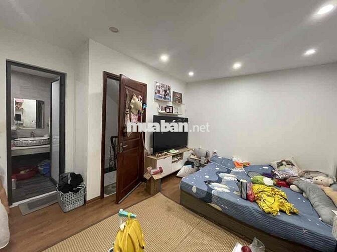 🏡 BÁN NHÀ TẠI ĐỨC DIỄN, BẮC TỪ LIÊM - 30 M2 – NHỈNH 6 TỶ