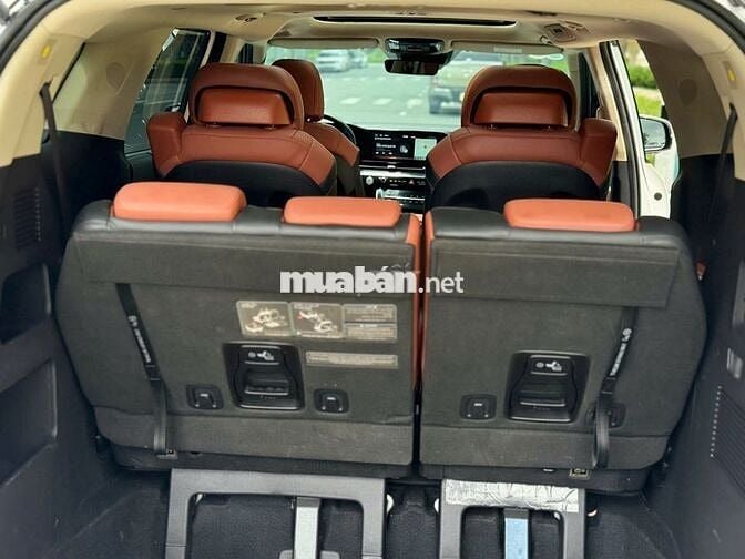 Kia Carnival 2022 Signature 2.2D - 50000 km